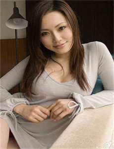 《三男一女囗交三A片视频-成人欧美一区二区三区白人》